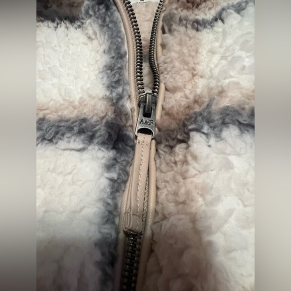 Abercrombie & Fitch Soft A&F AF Collection Quarter Zip Plaid Sherpa Pullover M - Picture 3 of 6